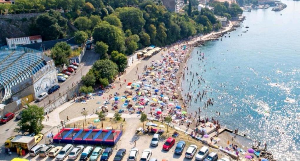 Rossy Lägenhet Rijeka Exteriör bild